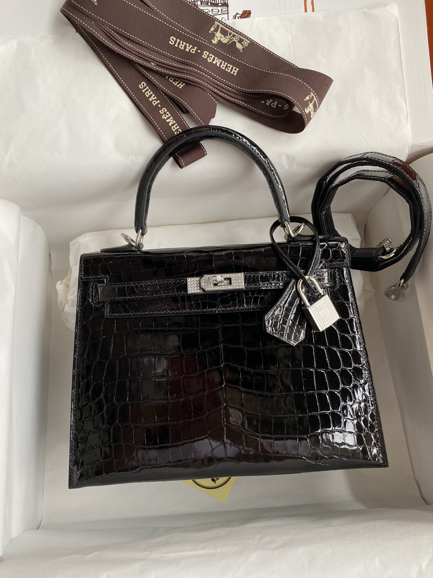 Hermes Kelly 25cm Handbag Shoulder Bag In Black Shiny Crocodile Niloticus Leather